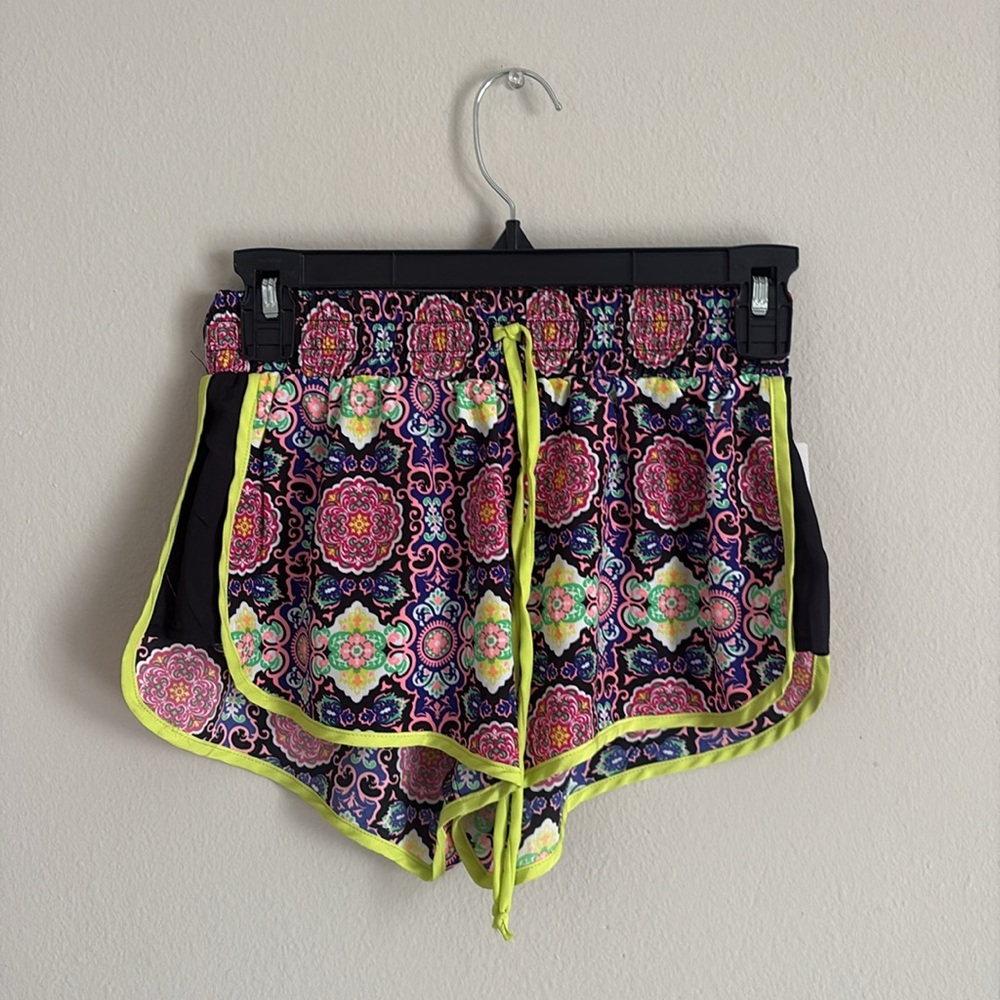 Women shorts